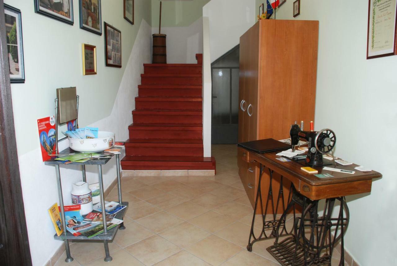 לינה וארוחת בוקר Agliè La Cascina מראה חיצוני תמונה